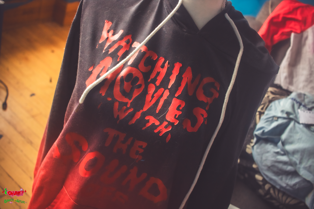 WMWTSO  HOODIE